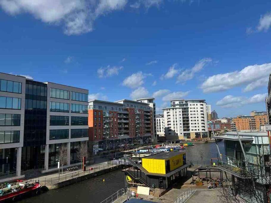 Leeds Clarence Dock 2 Bedroom Apt Екстер'єр фото